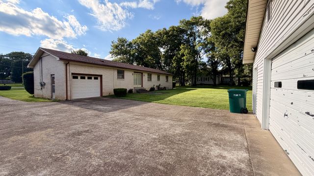 229 Robin Hood Rd, Pulaski, TN 38478