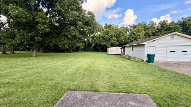 229 Robin Hood Rd, Pulaski, TN 38478