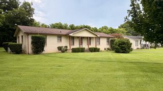 229 Robin Hood Rd, Pulaski, TN 38478