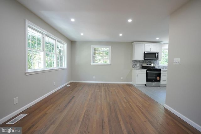 2171 W WEYMOUTH RD, Newfield, NJ 08344