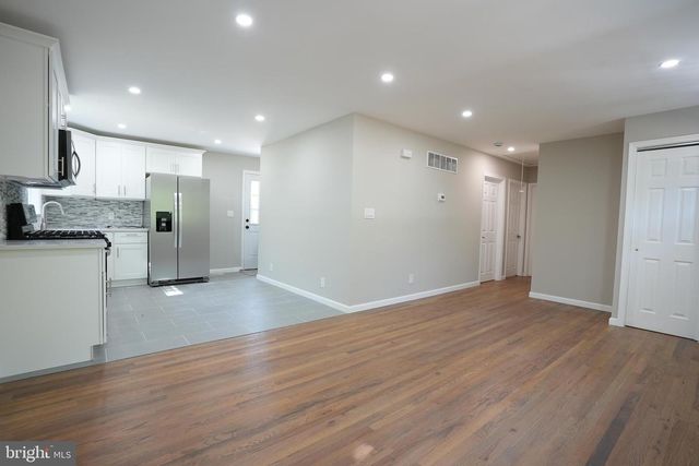 2171 W WEYMOUTH RD, Newfield, NJ 08344