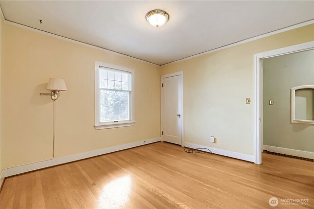 8042 18th Avenue NE, Seattle, WA 98115