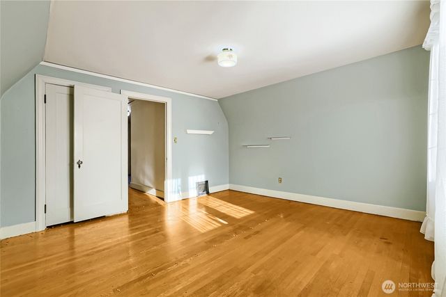 8042 18th Avenue NE, Seattle, WA 98115