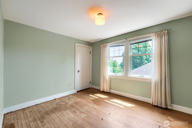 8042 18th Avenue NE, Seattle, WA 98115