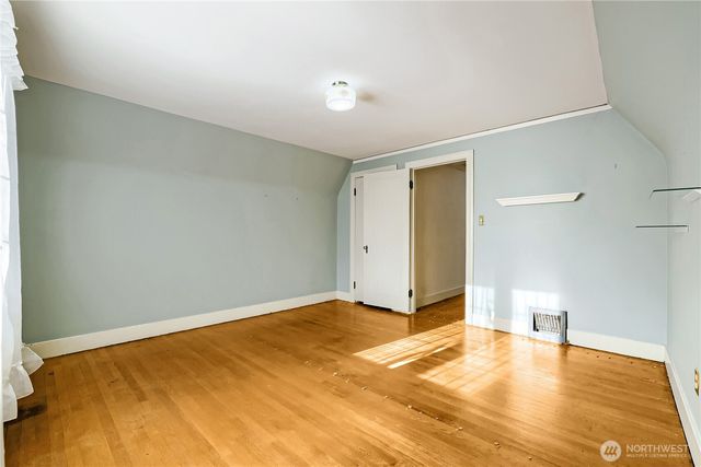 8042 18th Avenue NE, Seattle, WA 98115
