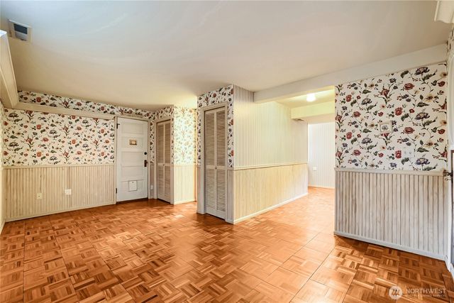 8042 18th Avenue NE, Seattle, WA 98115