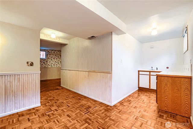 8042 18th Avenue NE, Seattle, WA 98115