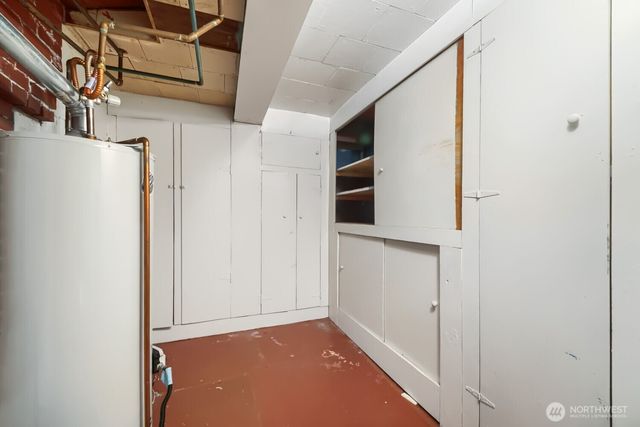 8042 18th Avenue NE, Seattle, WA 98115