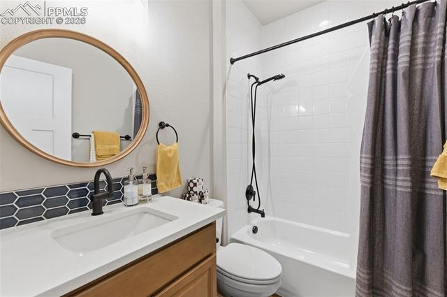 10008 Emerald Lake Lane, Colorado Springs, CO 80924