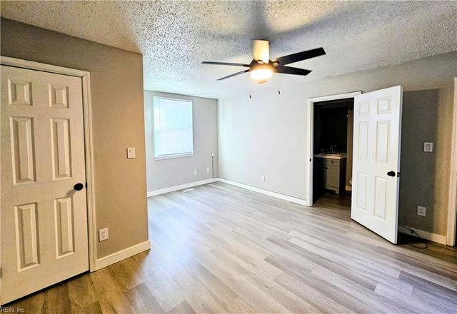 1935 Woodgate ARCH, Chesapeake, VA 23320