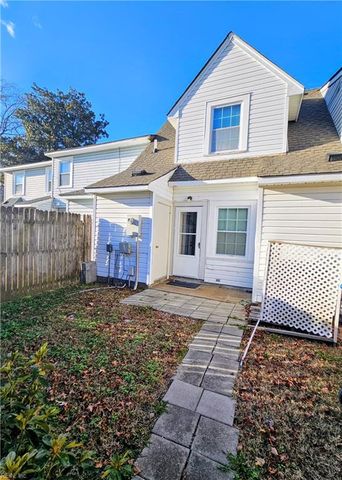 1935 Woodgate ARCH, Chesapeake, VA 23320