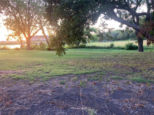 144 Autumn Trail, Heath, TX 75032