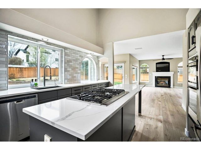 3385 White Oak Ln, Highlands Ranch, CO 80129