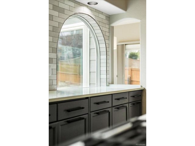 3385 White Oak Ln, Highlands Ranch, CO 80129