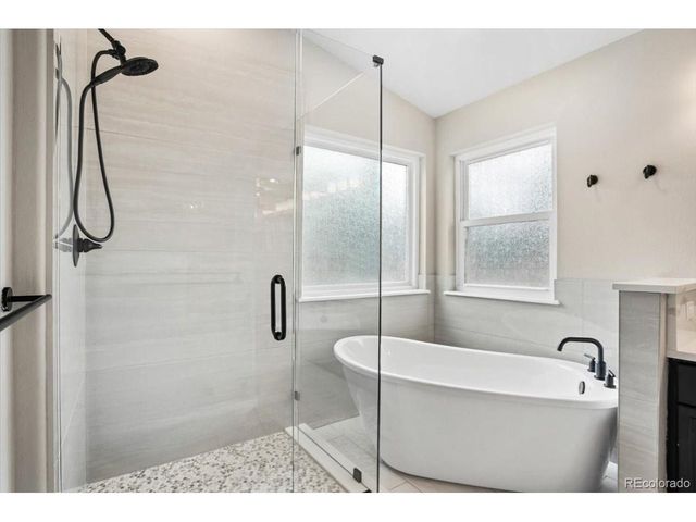 3385 White Oak Ln, Highlands Ranch, CO 80129