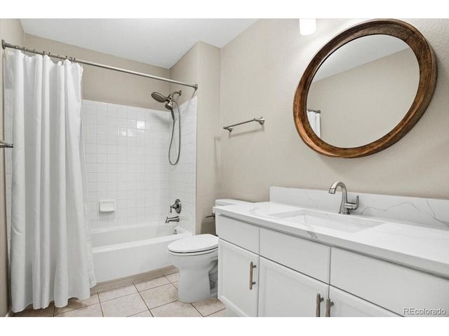 3385 White Oak Ln, Highlands Ranch, CO 80129