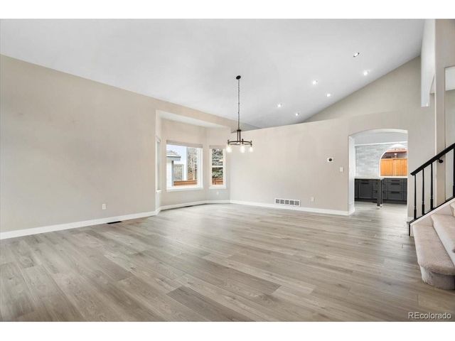 3385 White Oak Ln, Highlands Ranch, CO 80129