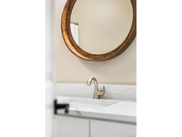 3385 White Oak Ln, Highlands Ranch, CO 80129