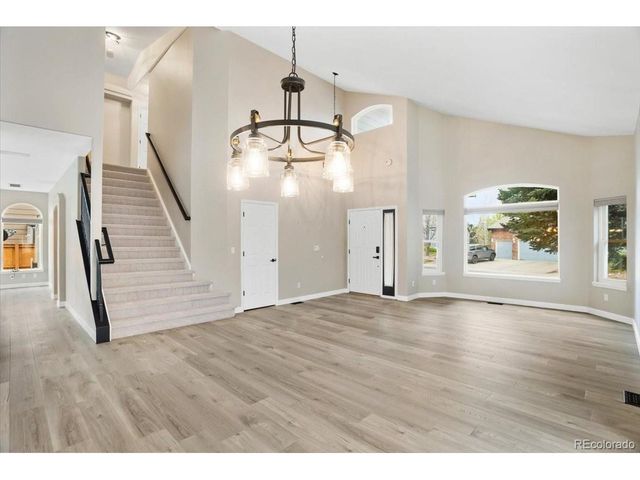 3385 White Oak Ln, Highlands Ranch, CO 80129