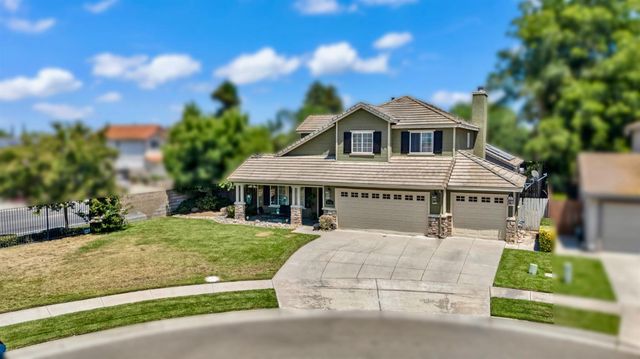 5932 Huntley Ct, Riverbank, CA 95367