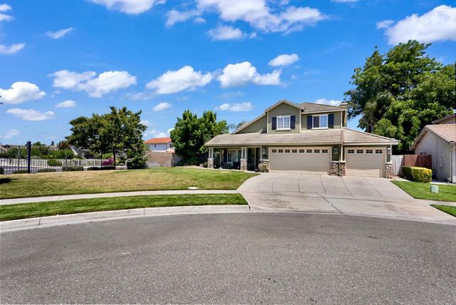 5932 Huntley Ct, Riverbank, CA 95367