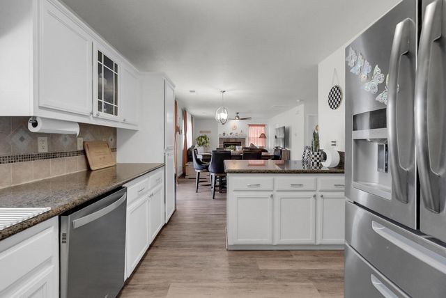 5932 Huntley Ct, Riverbank, CA 95367
