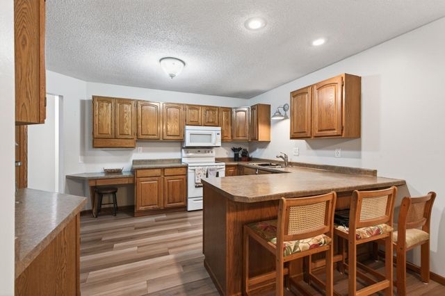 6710 Buckley Circle, Inver Grove Heights, MN 55076