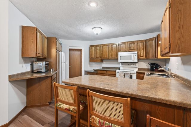 6710 Buckley Circle, Inver Grove Heights, MN 55076