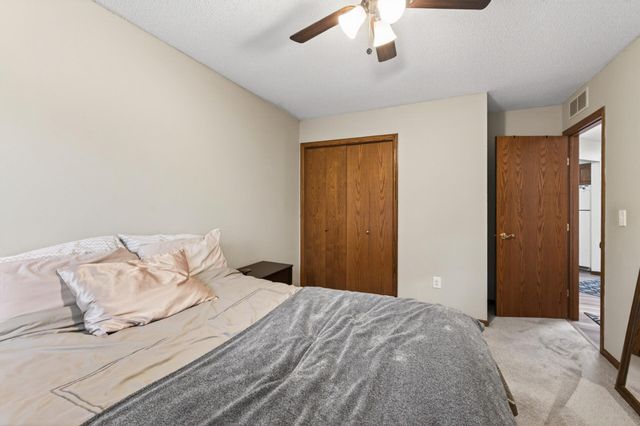 6710 Buckley Circle, Inver Grove Heights, MN 55076