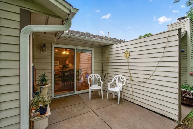 6710 Buckley Circle, Inver Grove Heights, MN 55076