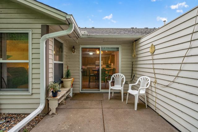 6710 Buckley Circle, Inver Grove Heights, MN 55076