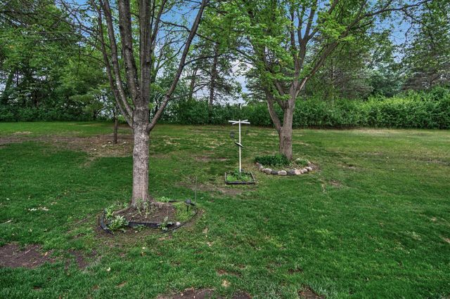 6710 Buckley Circle, Inver Grove Heights, MN 55076