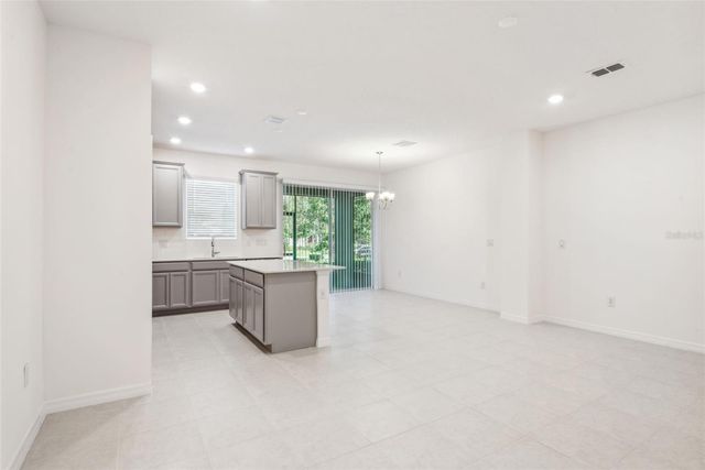 5756 SPOTTED HARRIER WAY, Lithia, FL 33547