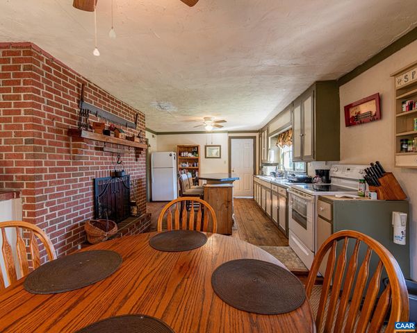 21 BRIGHT ACRES CT, Brightwood, VA 22715