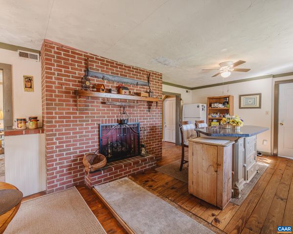 21 BRIGHT ACRES CT, Brightwood, VA 22715