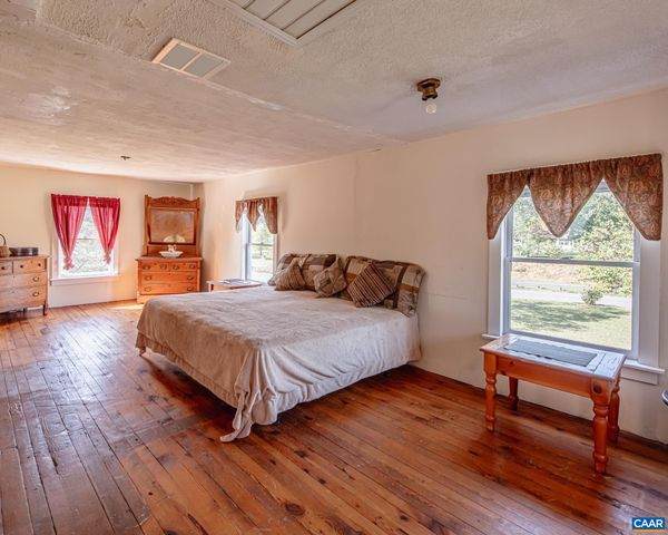 21 BRIGHT ACRES CT, Brightwood, VA 22715