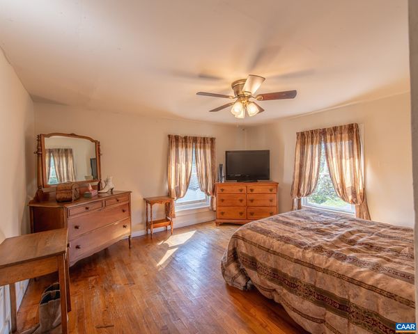 21 BRIGHT ACRES CT, Brightwood, VA 22715