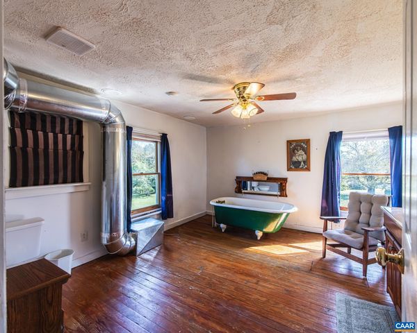 21 BRIGHT ACRES CT, Brightwood, VA 22715