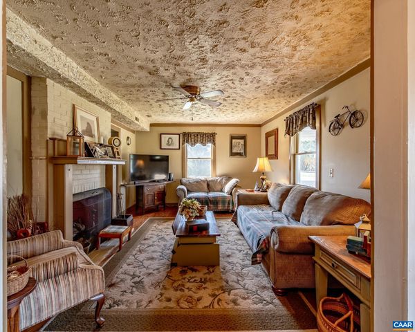 21 BRIGHT ACRES CT, Brightwood, VA 22715