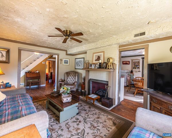 21 BRIGHT ACRES CT, Brightwood, VA 22715
