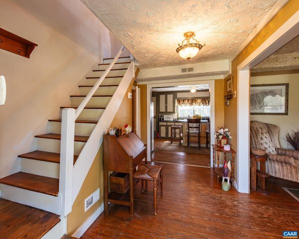 21 BRIGHT ACRES CT, Brightwood, VA 22715