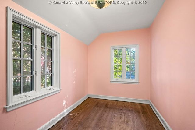 854 Edgewood Drive, Charleston, WV 25302