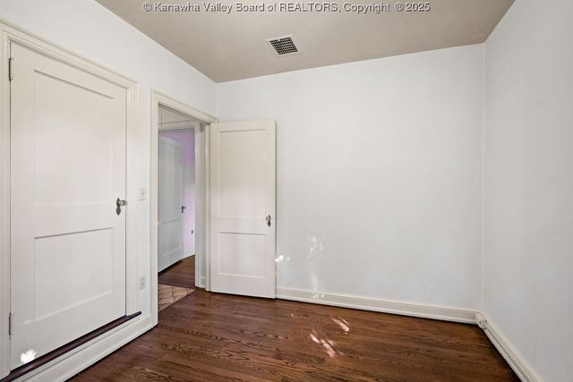 854 Edgewood Drive, Charleston, WV 25302