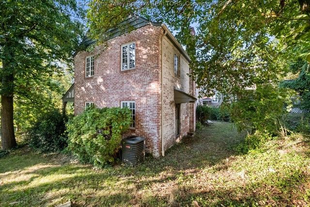 854 Edgewood Drive, Charleston, WV 25302