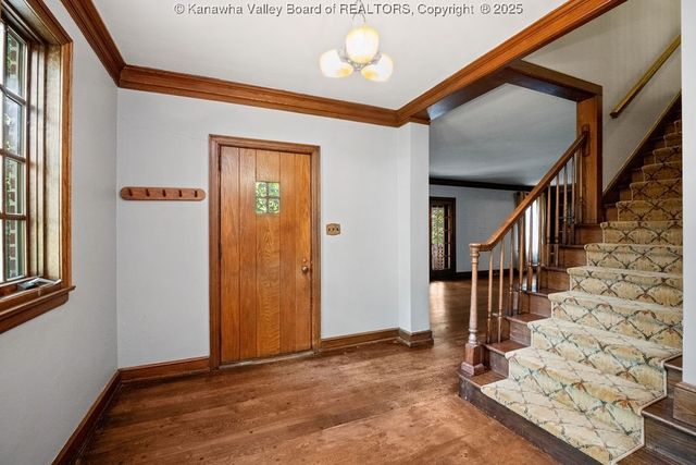 854 Edgewood Drive, Charleston, WV 25302