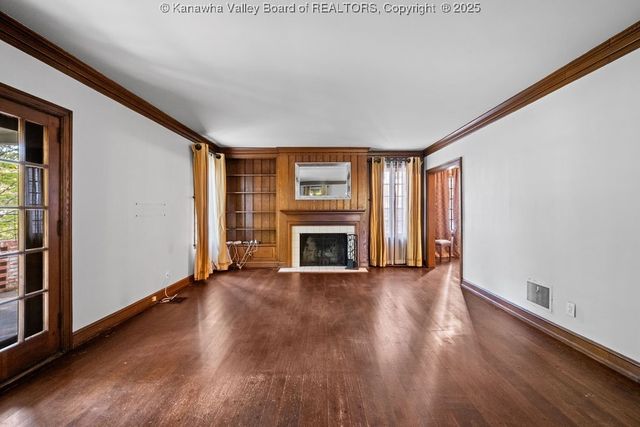 854 Edgewood Drive, Charleston, WV 25302