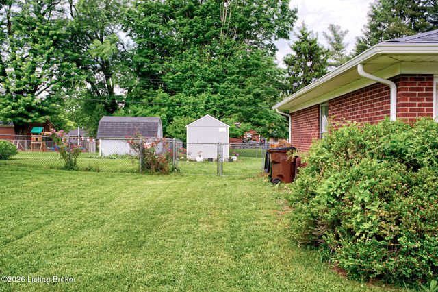 2112 Challedon Way, Louisville, KY 40223