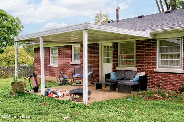 2112 Challedon Way, Louisville, KY 40223