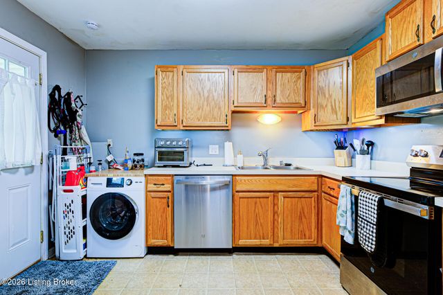 2112 Challedon Way, Louisville, KY 40223