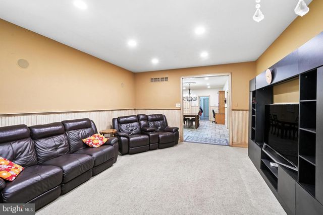 1600 NORRISTOWN RD, Ambler, PA 19002